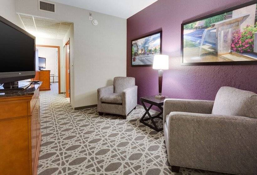 Номер Deluxe, Drury Inn & Suites Middletown Franklin