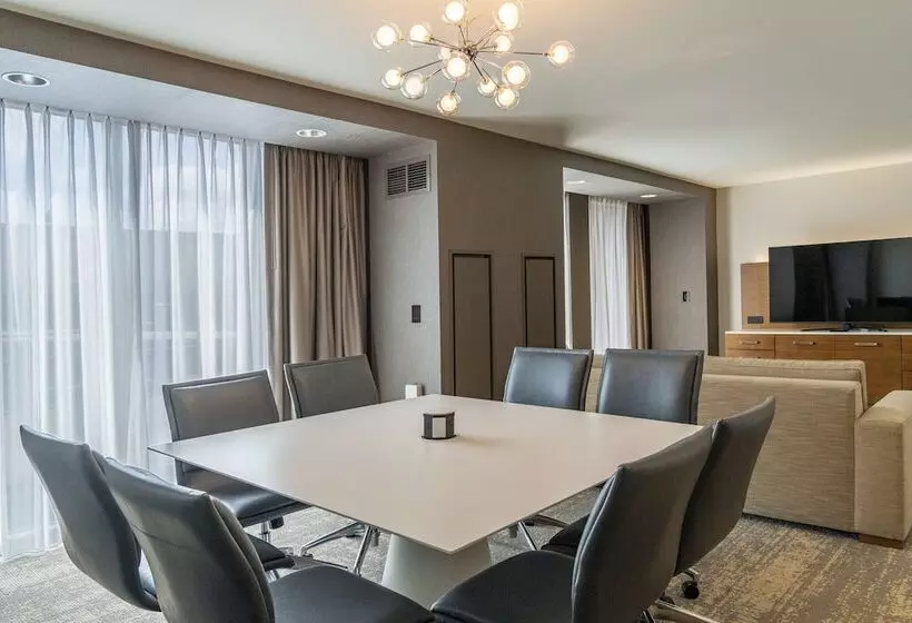 スタンダードルーム, Hilton Columbus Downtown