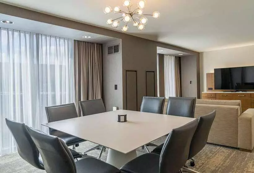 スタンダードルーム, Hilton Columbus Downtown