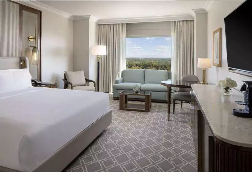 キングサイズベッドのスタンダードルーム, Hilton Columbus Downtown