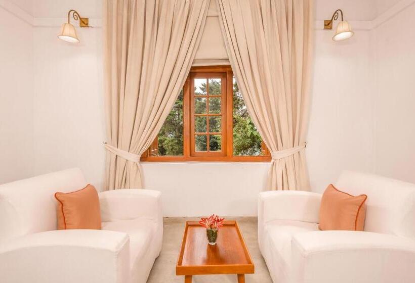Номер Стандарт, Jetwing Warwick Gardens