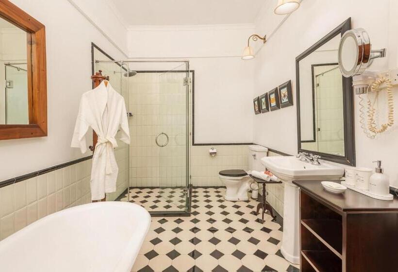 스탠다드 룸, Jetwing Warwick Gardens