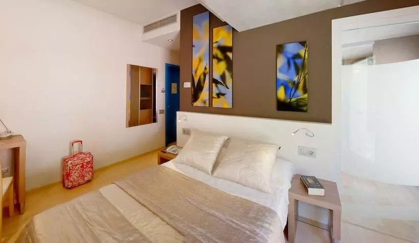 Chambre Economy, La Sèquia Molinar