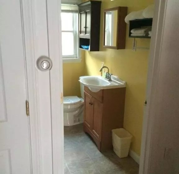 キングサイズベッドのスタンダードルーム, Lodge At Kennebunk