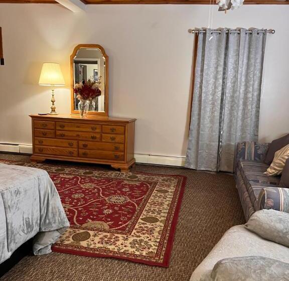 スイート, Oswego Inn