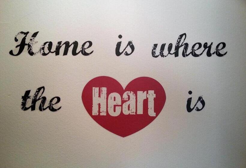 标准三人间, Il Girasole High Quality Inn