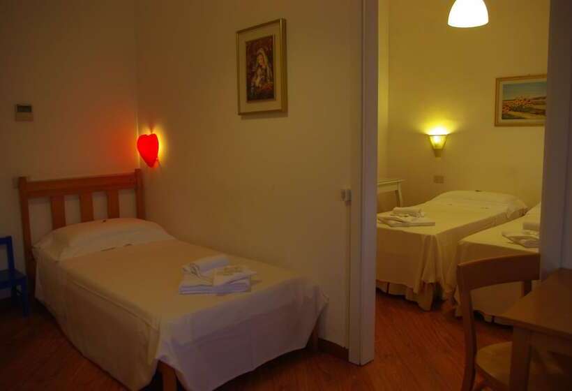 标准三人间, Il Girasole High Quality Inn