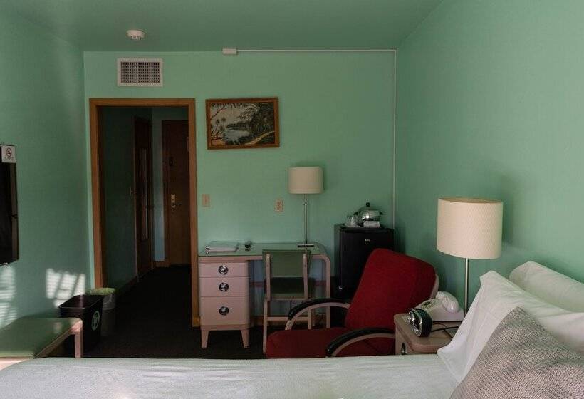 Номер Стандарт Двуспальная Кровать, Holiday Music Motel