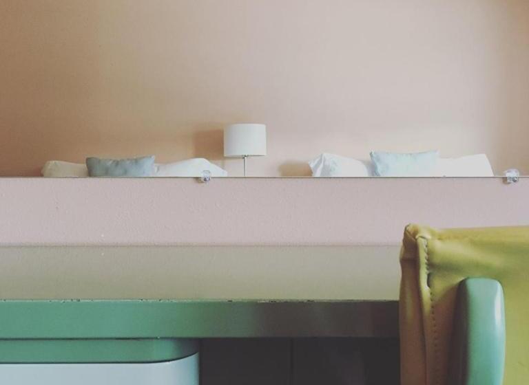 Номер Стандарт, Holiday Music Motel