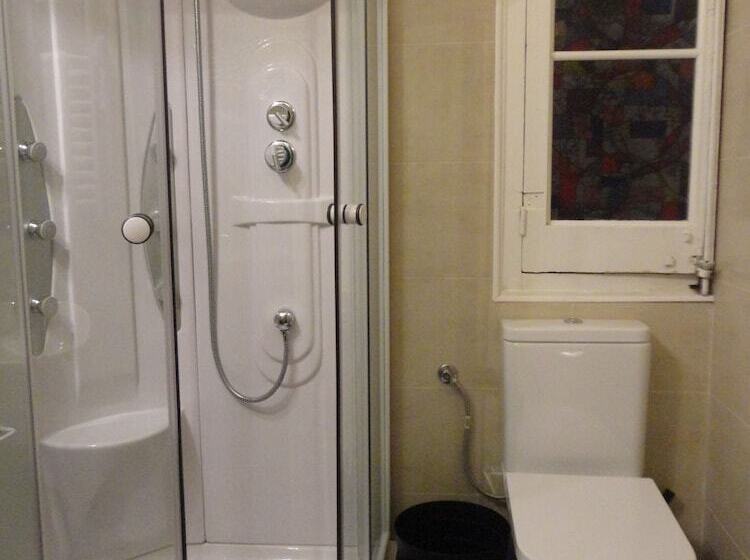 سوئیت 2 خوابه, Brustar Gotic Centric