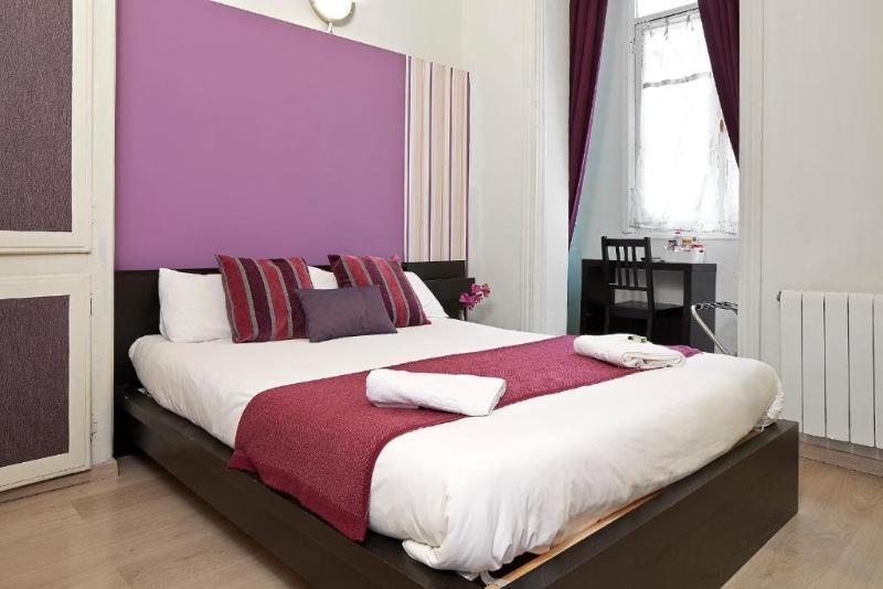 اتاق استاندارد, Brustar Gotic Centric