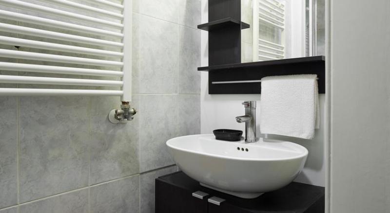 اتاق استاندارد, Brustar Gotic Centric