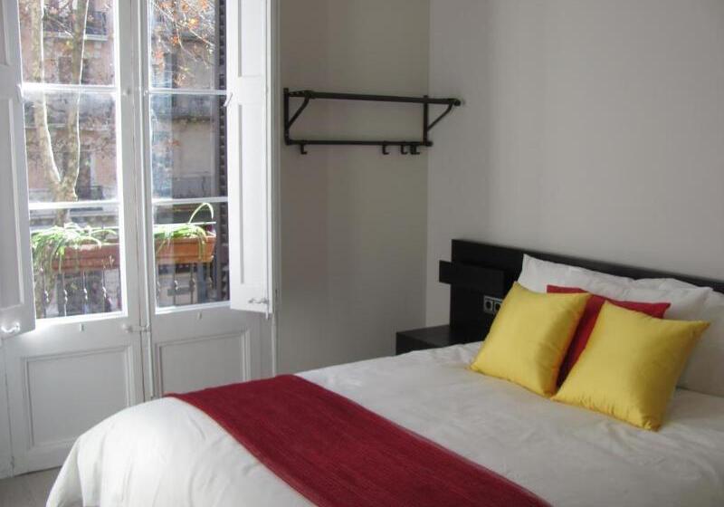 اتاق سوپریور, Brustar Gotic Centric