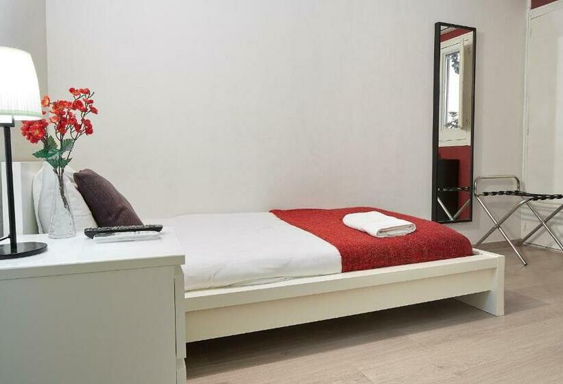 اتاق استاندارد یک نفره, Brustar Gotic Centric