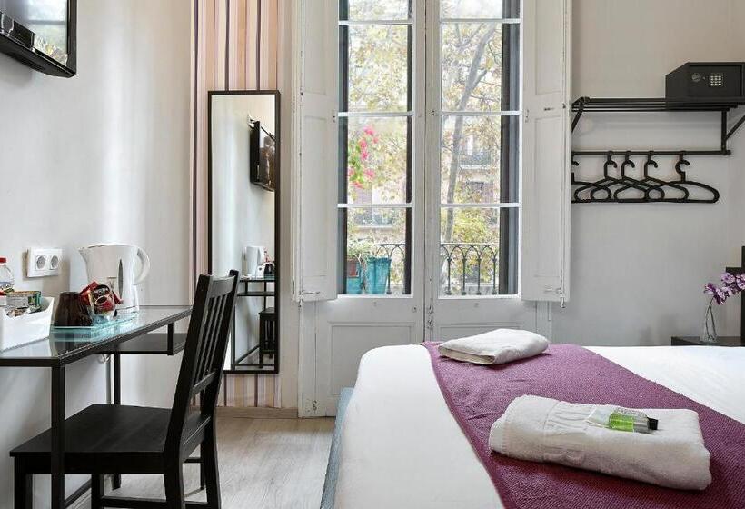 اتاق سوپریور, Brustar Gotic Centric