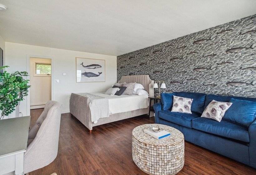 غرفة قياسية سرير مزدوج, Bay Inn Of Petoskey