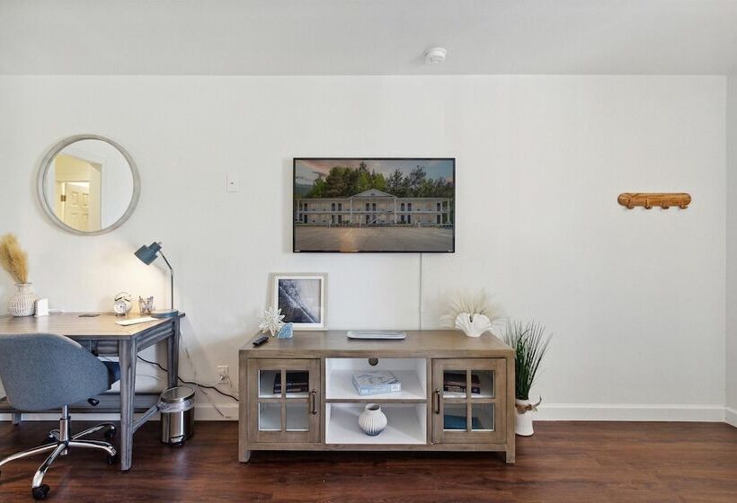 غرفة قياسية, Bay Inn Of Petoskey