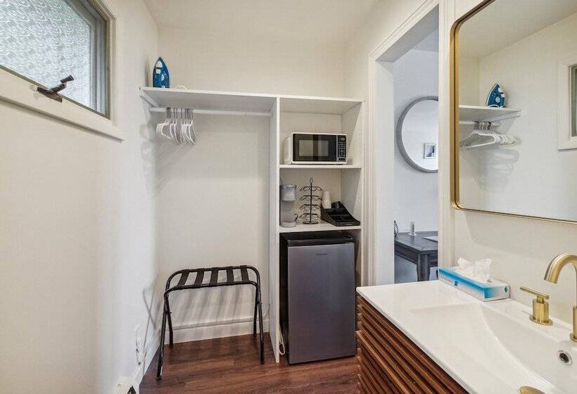 غرفة قياسية, Bay Inn Of Petoskey