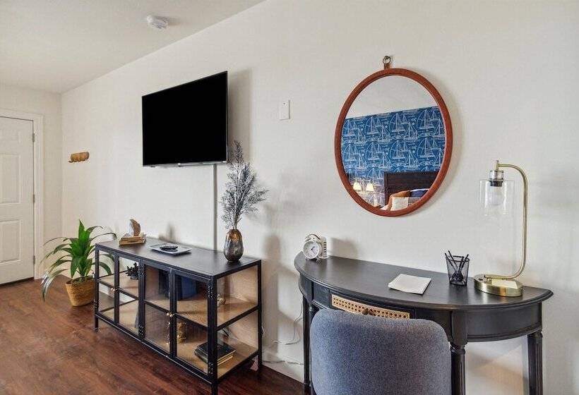 غرفة قياسية, Bay Inn Of Petoskey