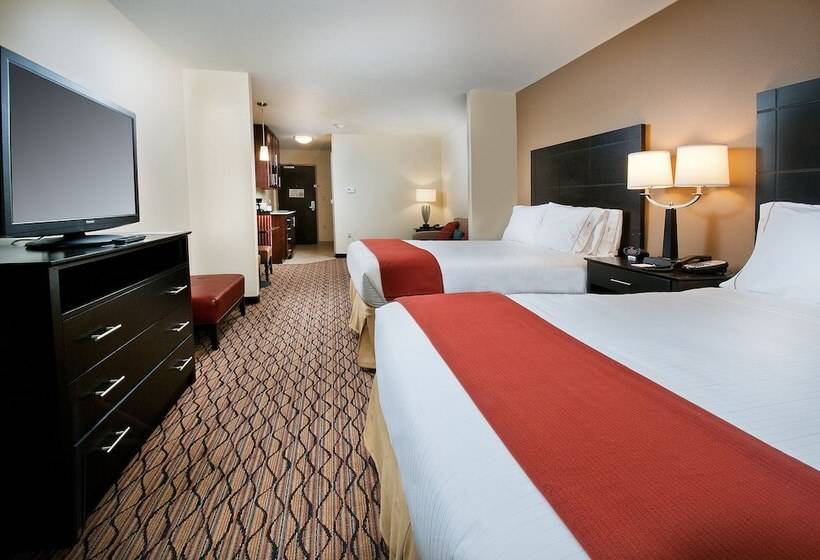 جناح, Holiday Inn Express Hotel And Suites Pearsall, An Ihg