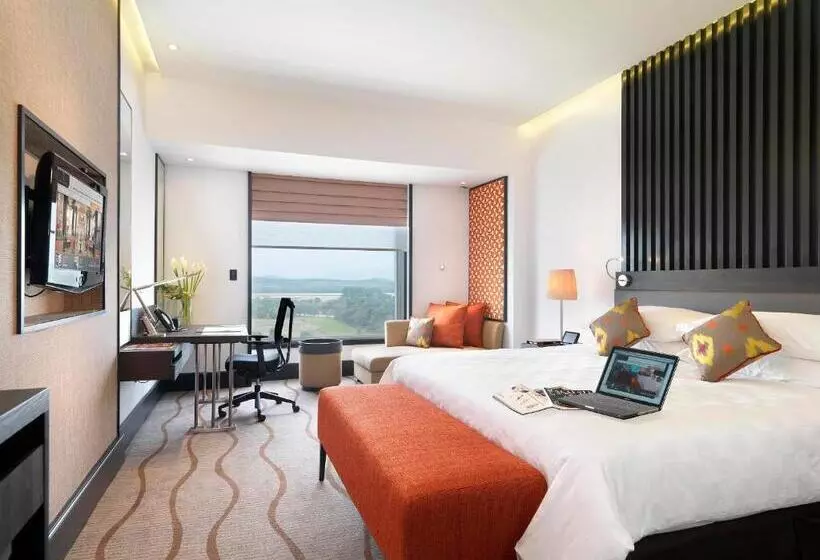 キングサイズベッドのデラックスルーム, Sama Sama Hotel Kl International Airport