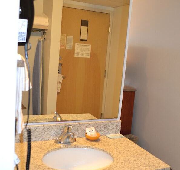 标准间, The Common Man Inn & Spa