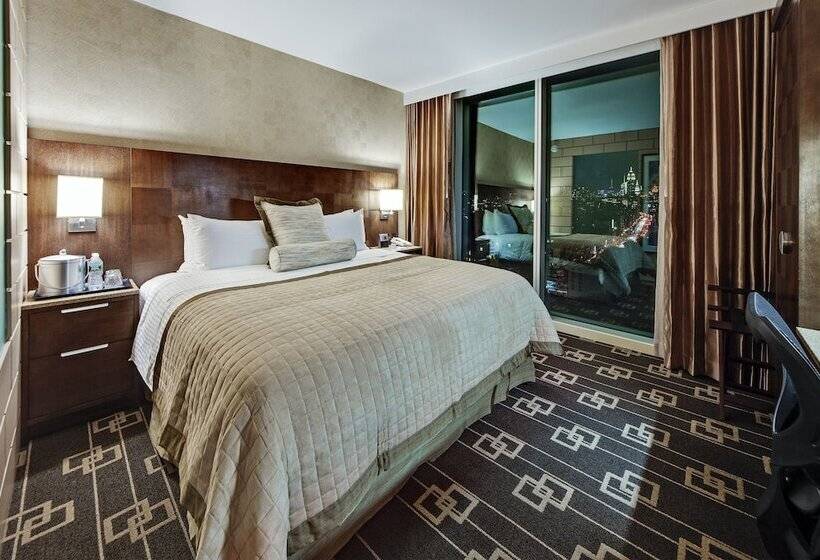 디럭스 룸, Wyndham Garden Chinatown