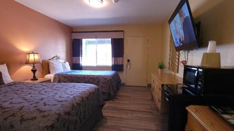 غرفه قياسيه سريرين مزدوجين, Lakeview Inn Lucerne