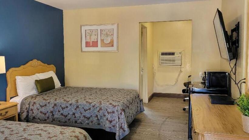 غرفه قياسيه سريرين مزدوجين, Lakeview Inn Lucerne