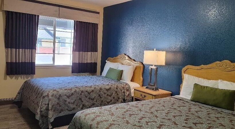 غرفه قياسيه سريرين مزدوجين, Lakeview Inn Lucerne