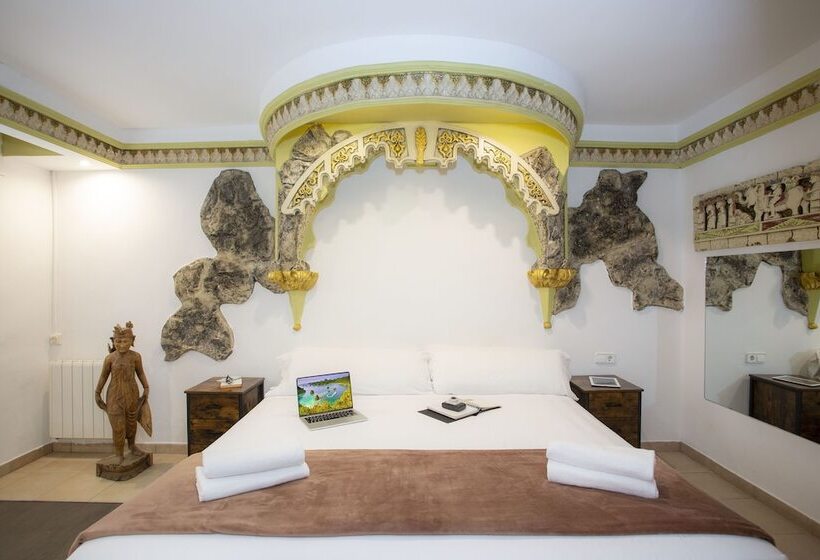 اتاق استاندارد سه نفره, Casual Civilizaciones Valencia