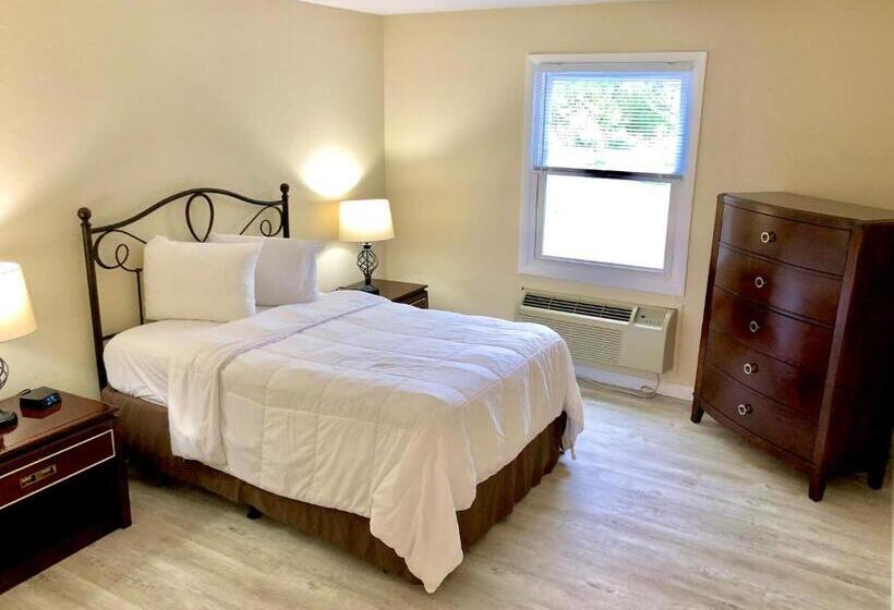 침실 2개 스위트, Bicentennial Inn