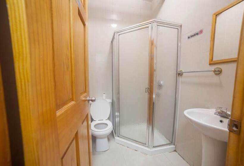 اتاق استاندارد با سرویس بهداشتی مشترک, Bowery Grand