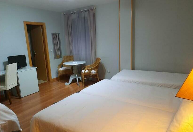 Четырехместный Номер Стандарт, Santana Hotel Restaurante