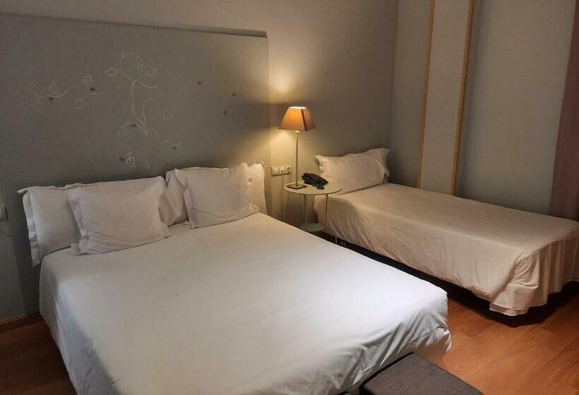 Номер Стандарт Трехместный, Santana Hotel Restaurante