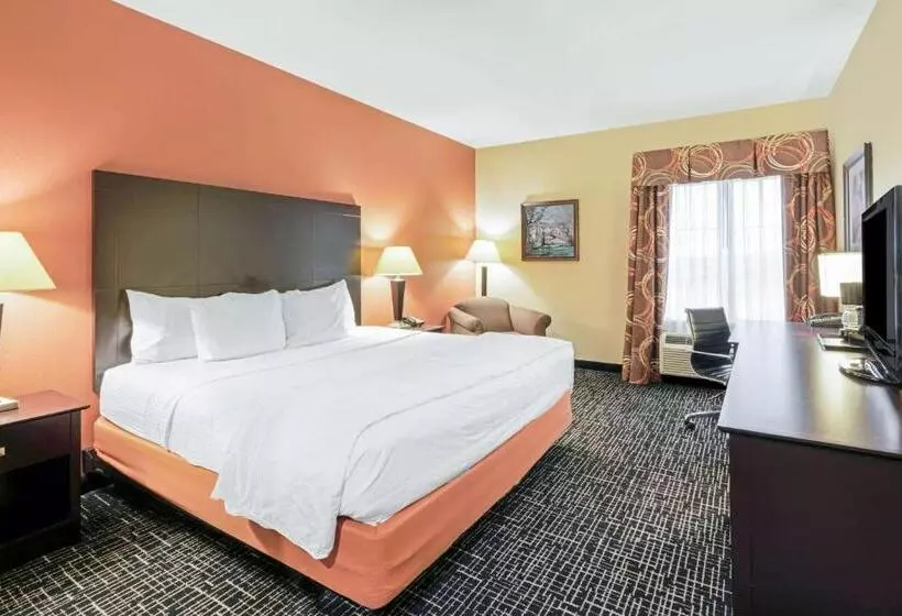 キングサイズベッドのデラックスルーム, La Quinta By Wyndham Mcalester