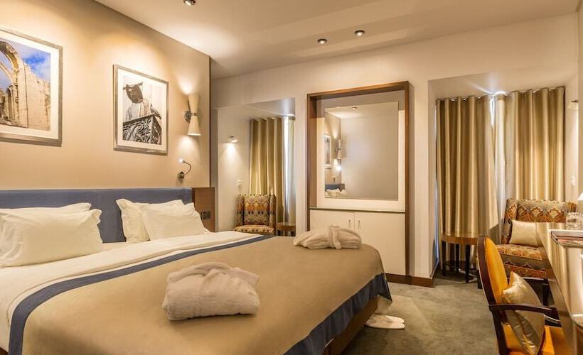 سوییت خانوادگی, Lisboa Carmo