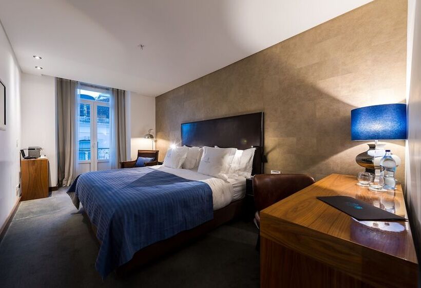 اتاق لوکس, Lisboa Carmo