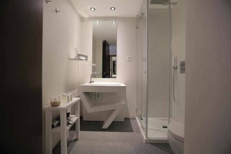 اتاق راحتی, Lisboa Carmo