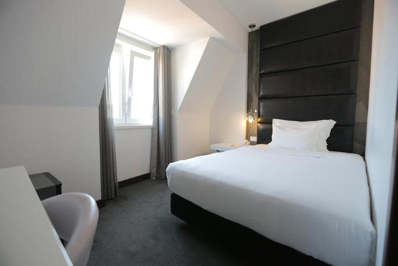 اتاق راحتی, Lisboa Carmo