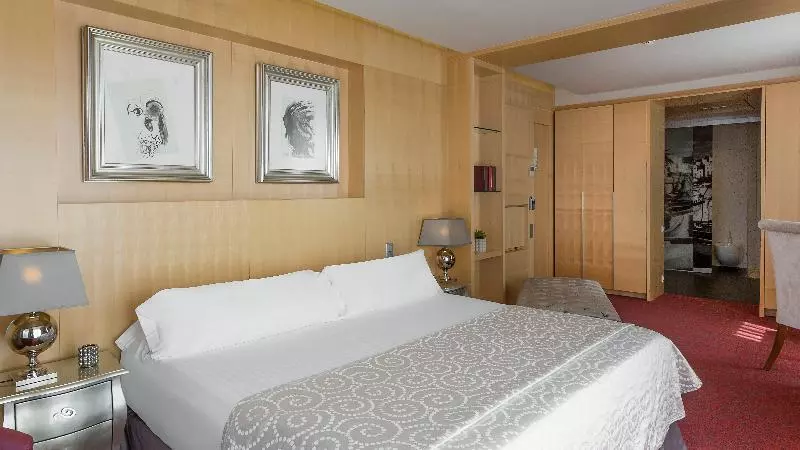 سوییت جونیور, Mim Sitges Meliá Collection