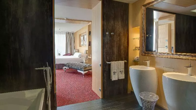 سوییت جونیور, Mim Sitges Meliá Collection