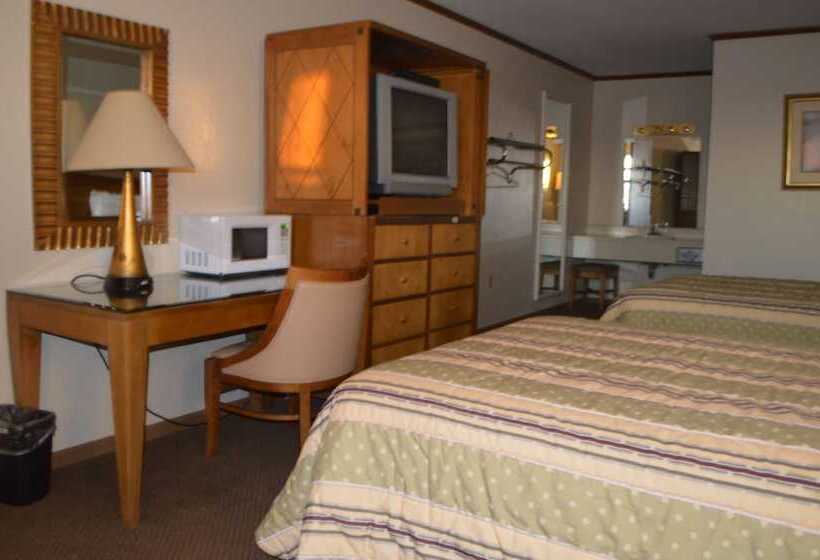 غرفه قياسيه سريرين مزدوجين, Night Inn