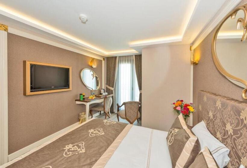 스탠다드 룸, The Pera Hill