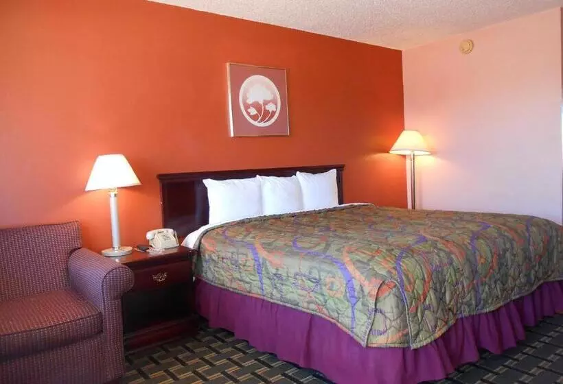 キングサイズベッドのスタンダードルーム, Budget Inn And Suites Siloam Springs