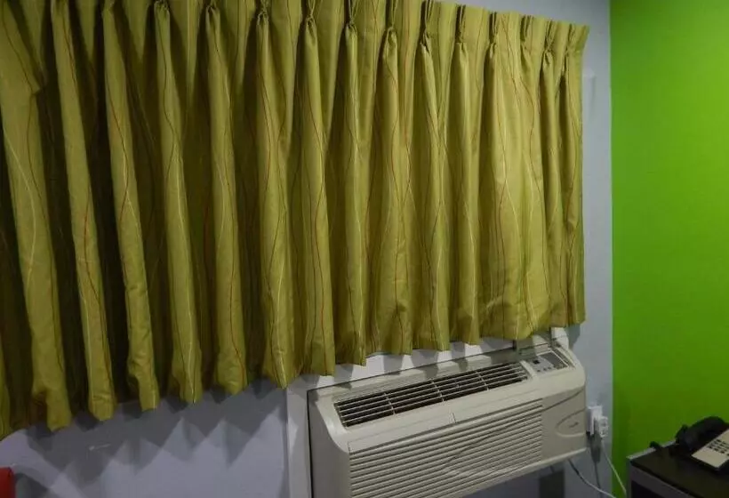 キングサイズベッドのスタンダードルーム, Executive Inn Fort Stockton