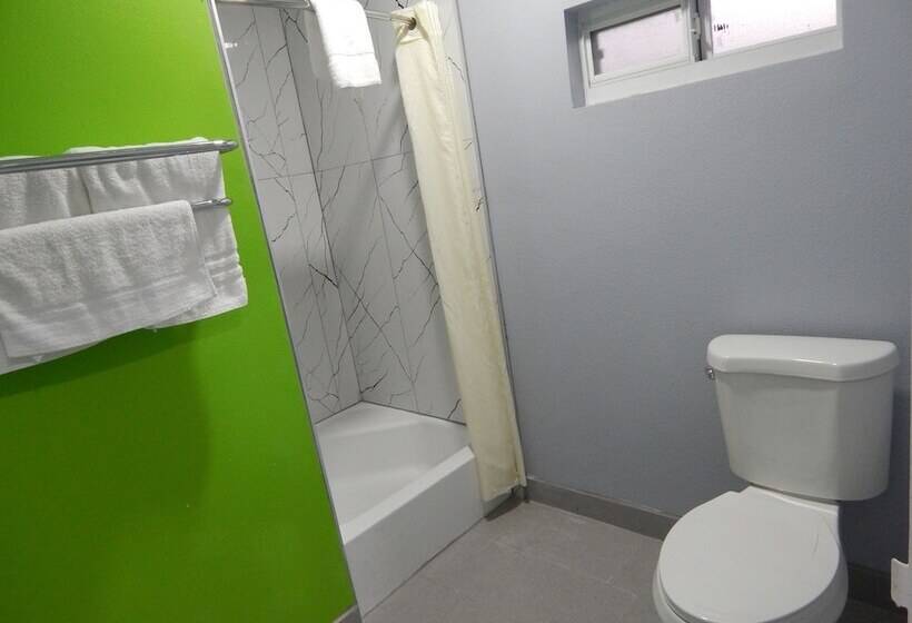 Номер Стандарт, Executive Inn Fort Stockton