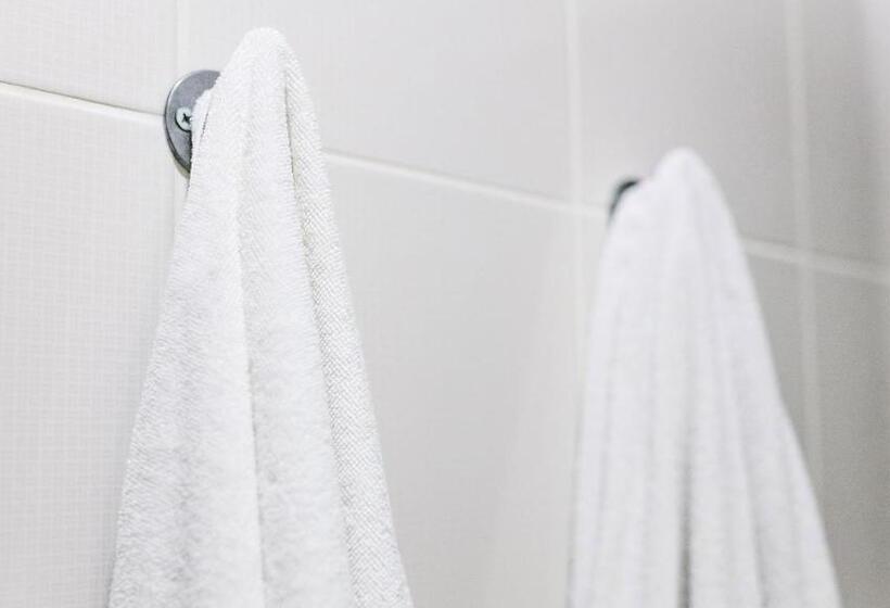 غرفة قياسية سرير كينج, Royal Inn Linden