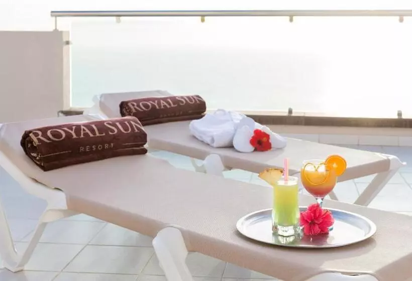 آپارتمان 2 خوابه با چشمانداز دریا, Royal Sun Resort