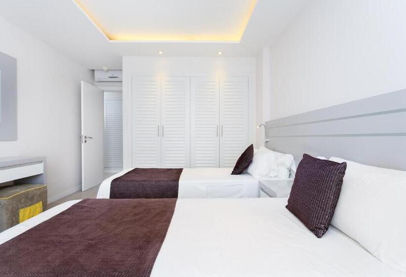 オーシャンビューの3ベッドルームデラックスアパート, Royal Sun Resort